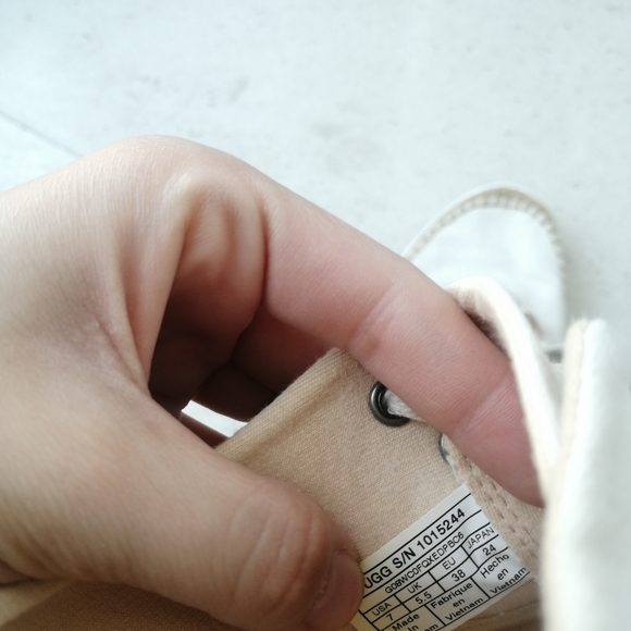 Ugg sneakers - Picture 7 of 9